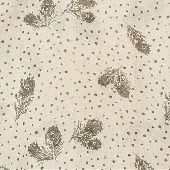 Chloe K Feather Print Blouse - Picture 8 of 9